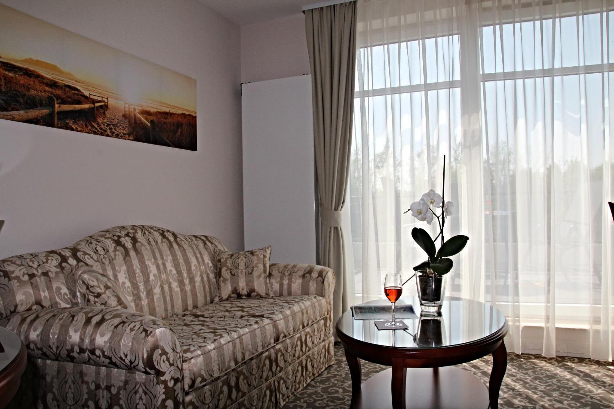 Avalon Hotel Bellevue Фемарн Екстер'єр фото